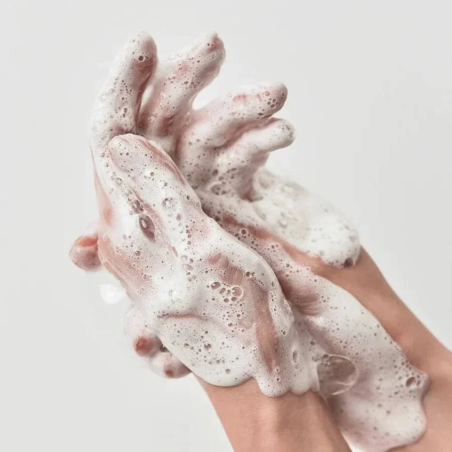 ANUA Heartleaf Succinic Moisture Cleansing Foam 150mL - Image 4