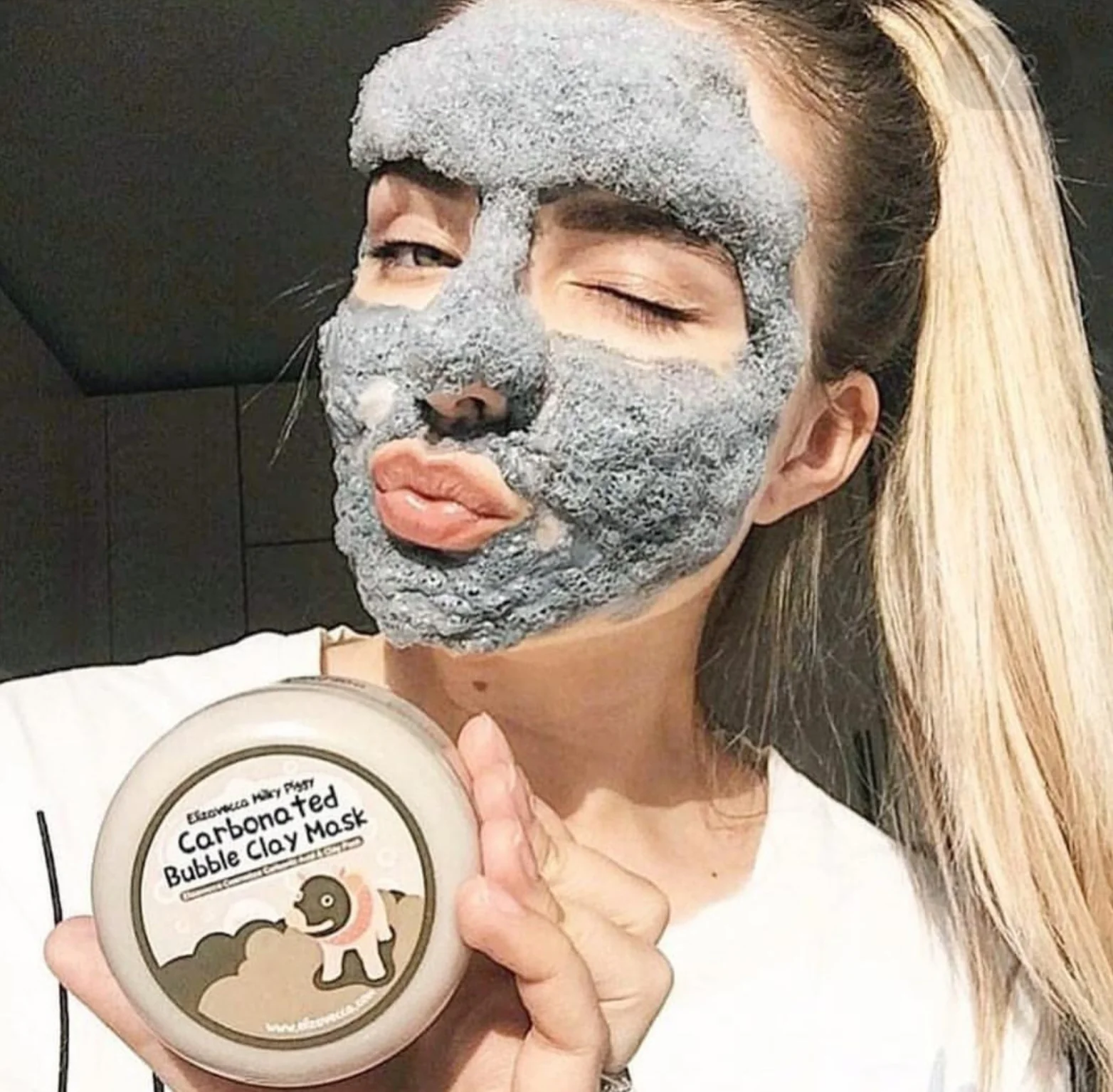 ELIZAVECCA Milky Piggy Carbonated Bubble Clay Mask 100g - Image 4