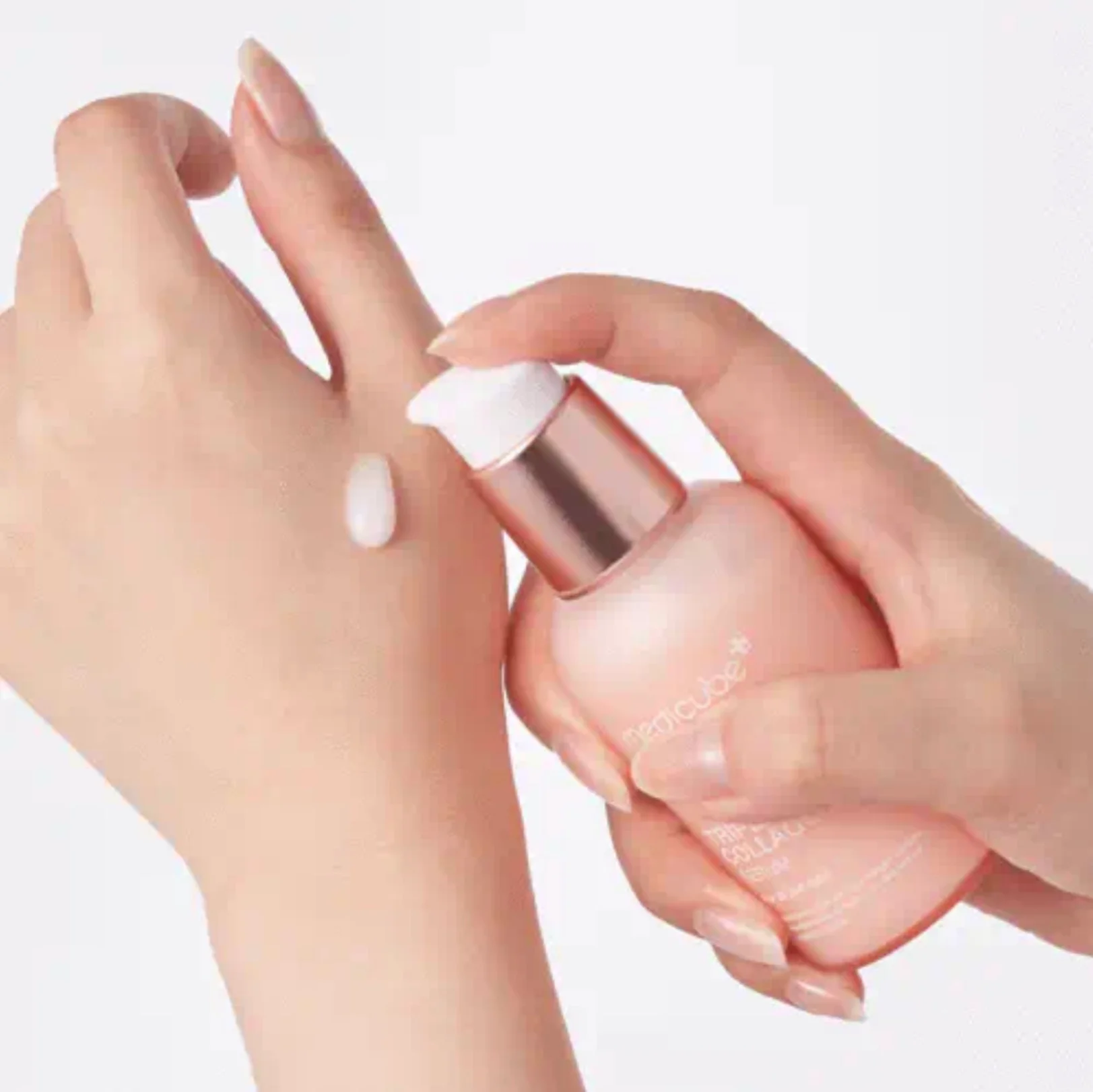 MEDICUBE Triple Collagen Serum 4.0 55mL - Image 2