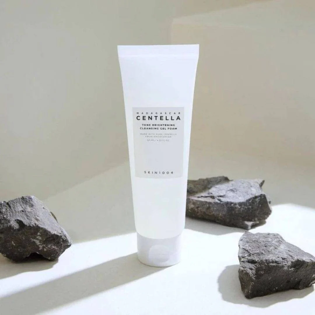 SKIN1004 Madagascar Centella Tone Brightening Cleansing Gel Foam - Image 4